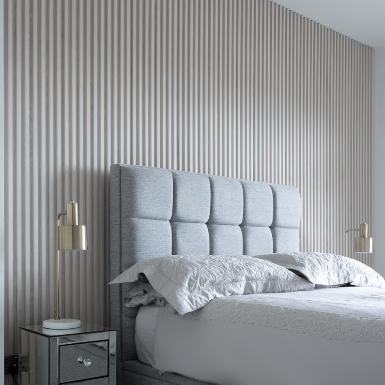 24mm Slat Wall Panel Pale Oak 290x16.8cm