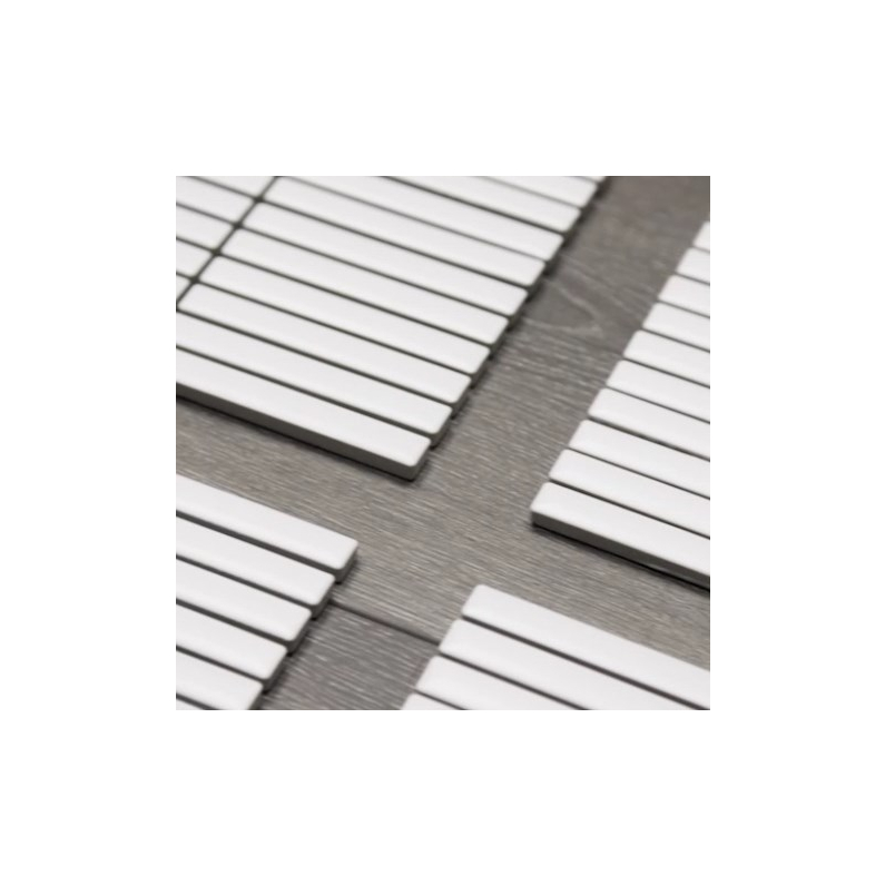 White Kit Kat Matt Porcelain Mosaic Tile 28.4x31cm