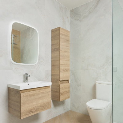 Unis Onyx-Effect Polished Porcelain Tile 160x80cm