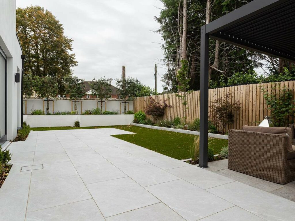 Garden slabs supplied by Tile Merchant in this fantastic garden renovation in Dublin