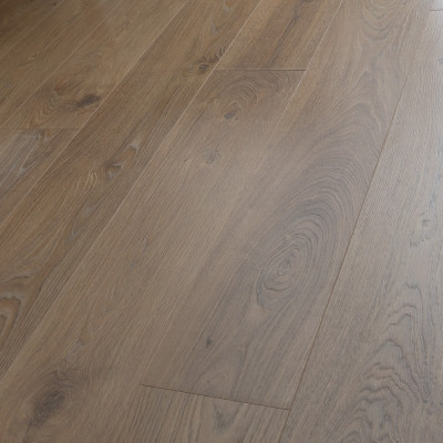 Laminate Flooring - 12mm Mammut 4V AC5 Everest Oak 185x19cm