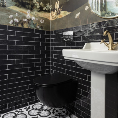 Metro Borgo Noir Gloss Porcelain Wall Tile 20x6.5cm
