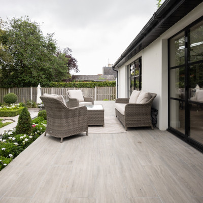 Outdoor Riverwood Oak Wood-Effect Matt Porcelain Tile 120x30cm