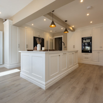 SPC Vinyl Flooring - Albany Oak 122x23cm