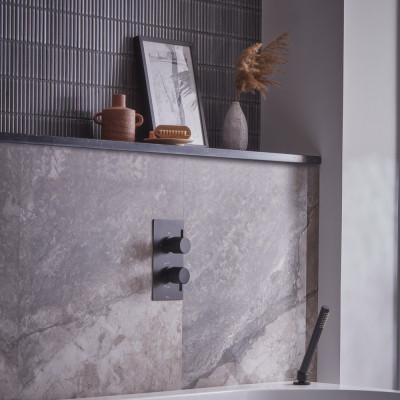 Quantum Shower System/Column (with Overflow Bath Filler and Deck Mounted Handset) - Matt Black