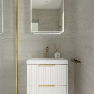 Taj Mahal Natural Onyx-Effect Porcelain Tile 120x60cm