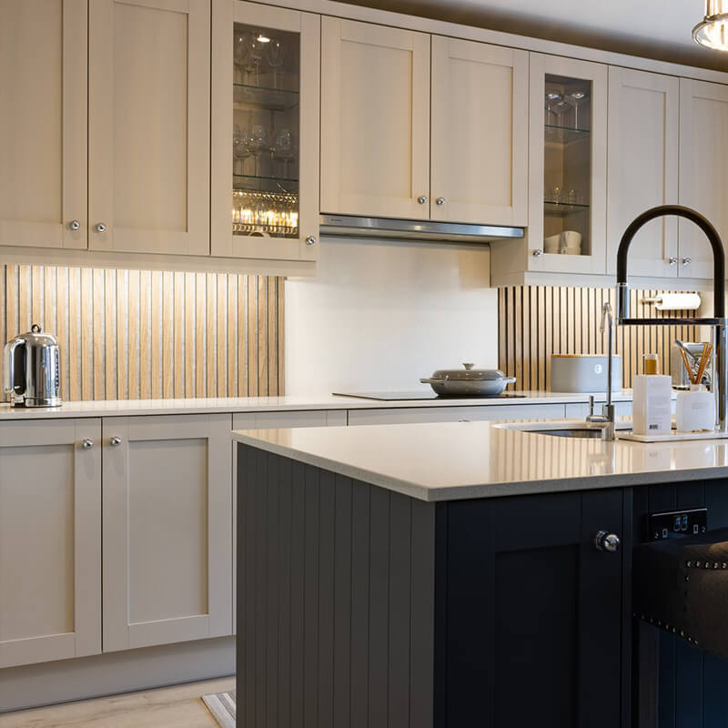 Elegant kitchen accent wall with dark wood panelling