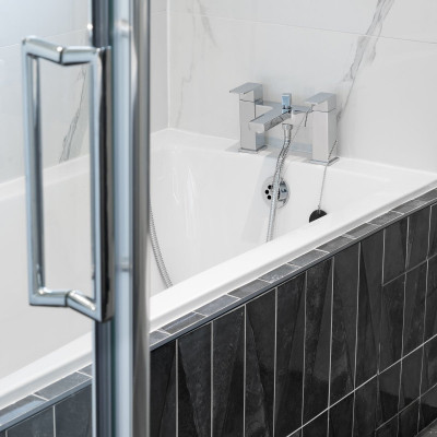 Metro Polar Noir Ceramic Gloss Wall Tile 30x10cm