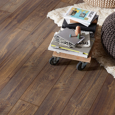 Laminate Flooring - 12mm Mammut 4V AC5 Mountain Pine Nature 185x19cm