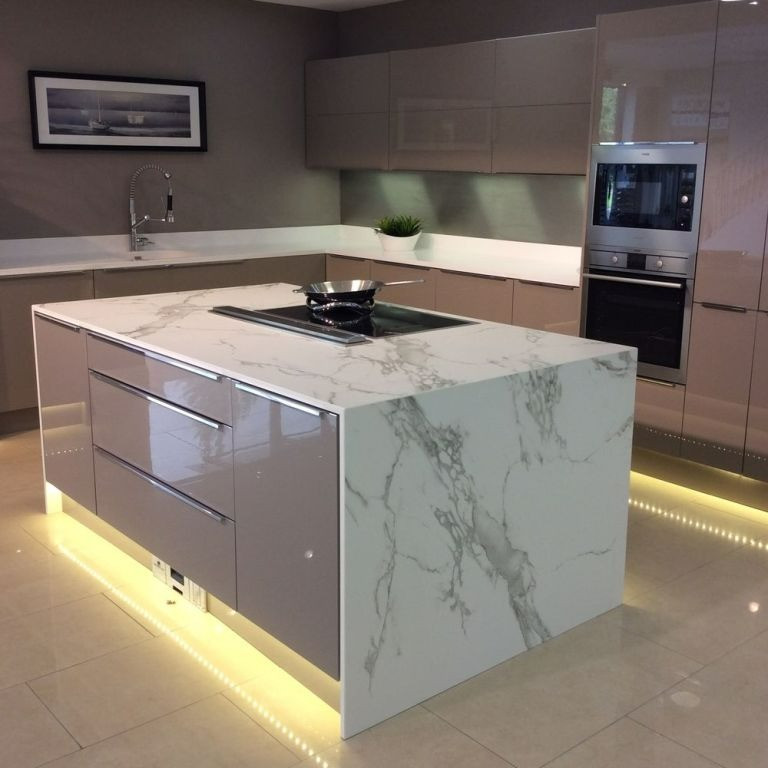Neolith is an extraordinary surface manufactured using a very high-pressure process which eliminates the need for any glues or resins.