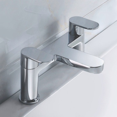 Series P Chrome Bath Filler Tap