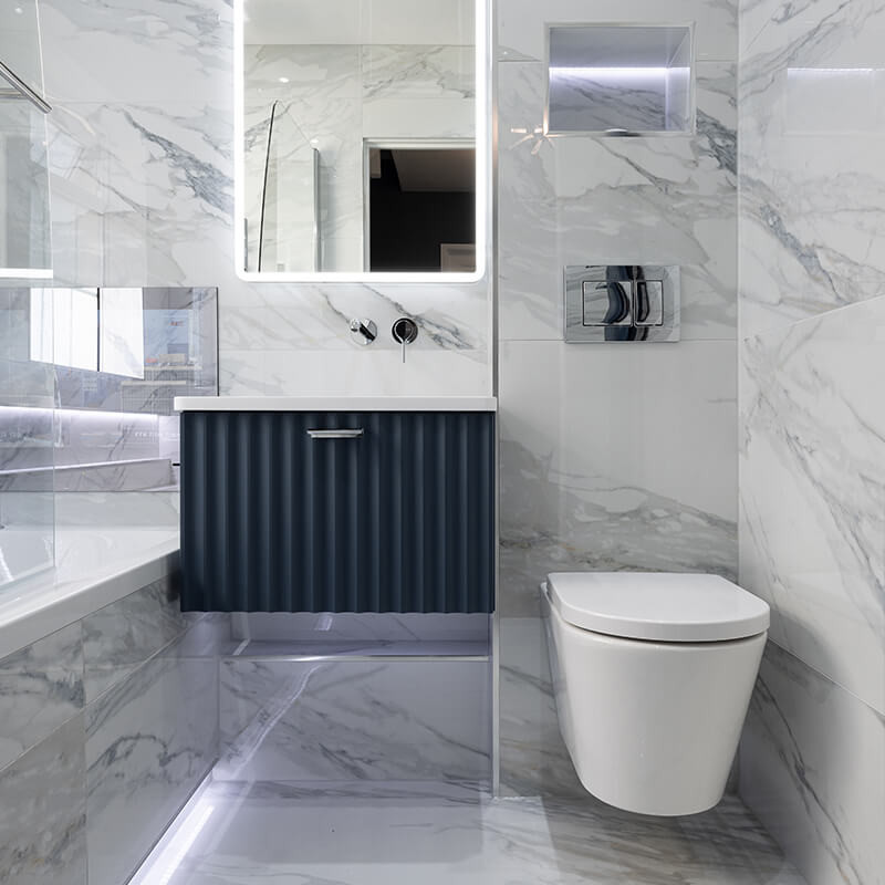 Modern Bathroom Ideas in Dublin with marble efffect tiles 