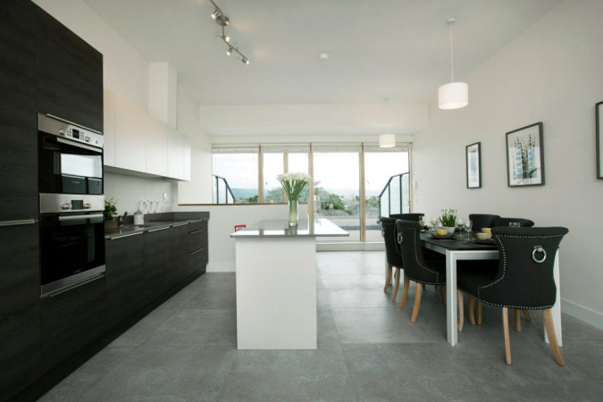 Everything you need to know about large format tiles