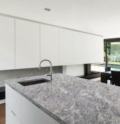 Choosing your kitchen worktop can feel like a mammoth task. Even starting with internet research can quickly turn into overwhelm. There’s a lot of selling going on on the internet and not enough education. 